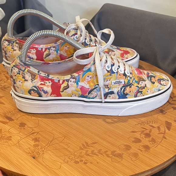 Vans Princess Disney Character Sneakers size 8 1/2 women's - Picture 4 of 10